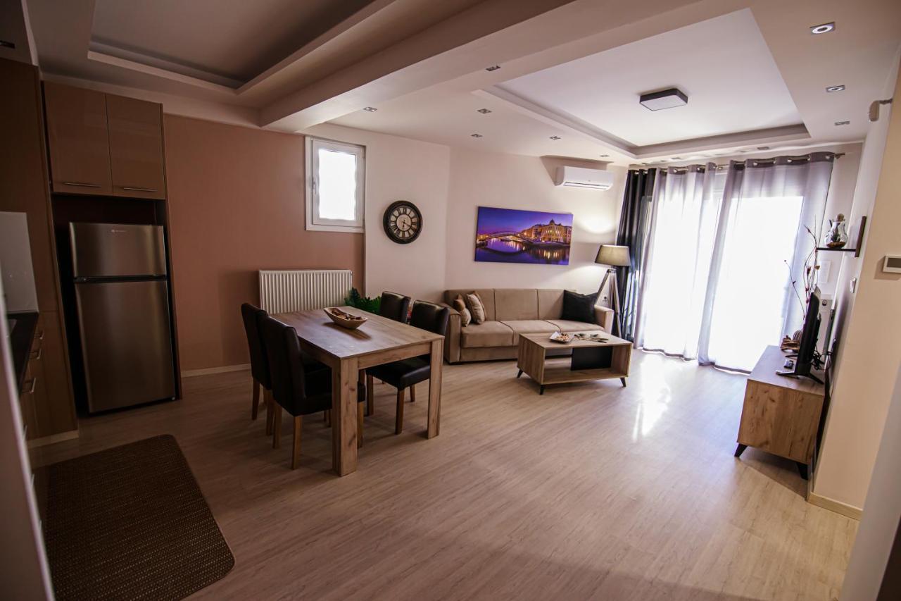 Helena'S Apartment Two Wolos Zewnętrze zdjęcie